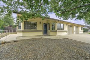 featured image of 4150 N Viewpoint Dr
