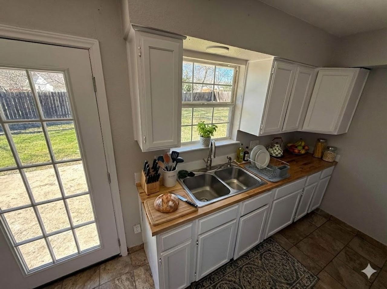 6700 Rockridge Ct - Photo 2 of 7