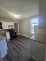 featured image of 719 E 15th St
