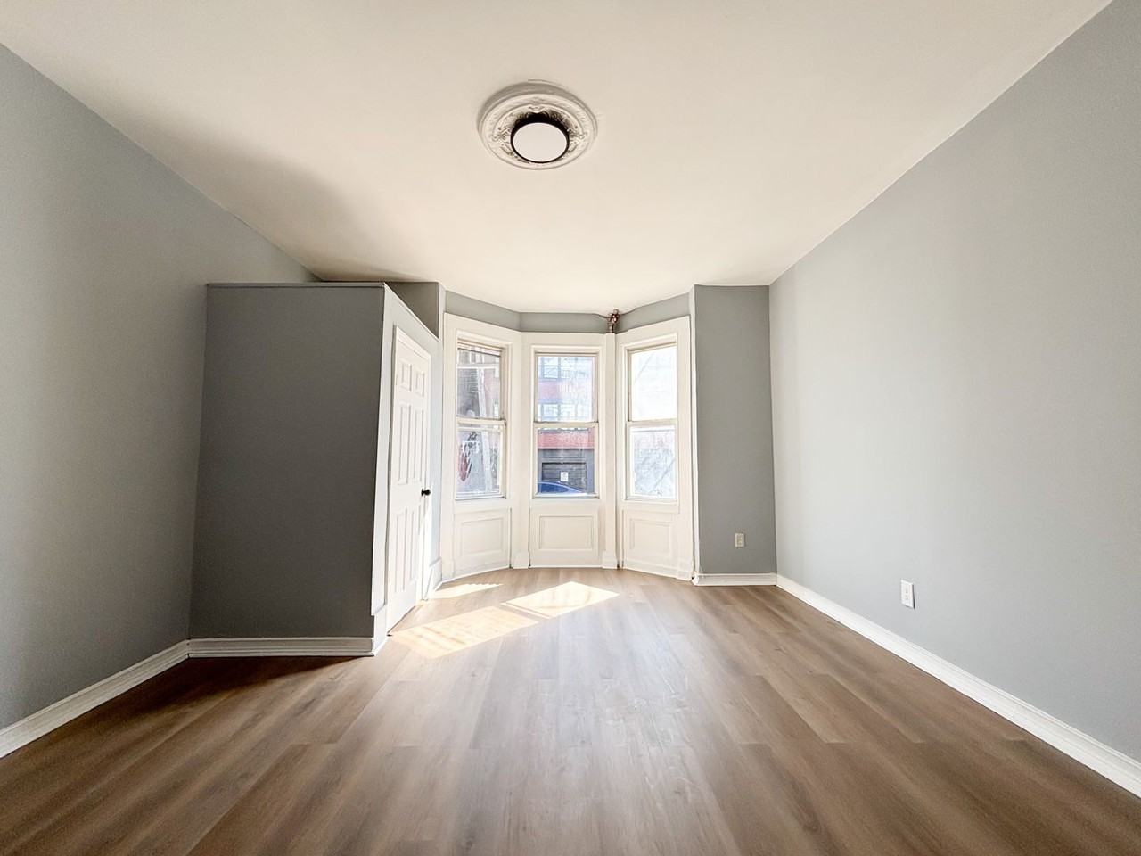 478 15th Ave - Photo 3 of 26
