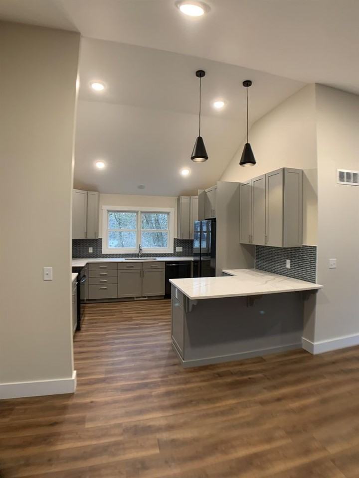 1215 E Hunter Ave - Photo 3 of 50