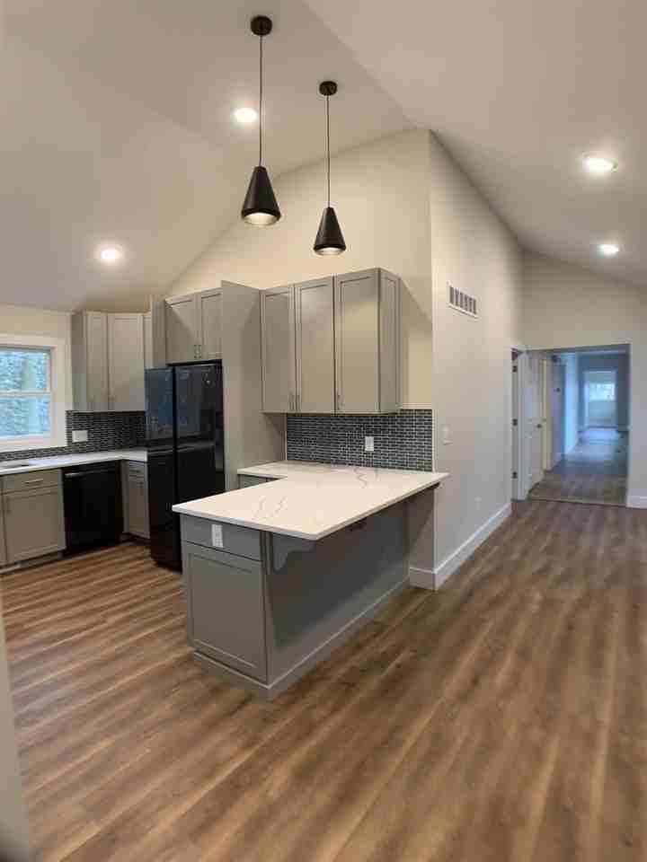 1215 E Hunter Ave - Photo 7 of 50