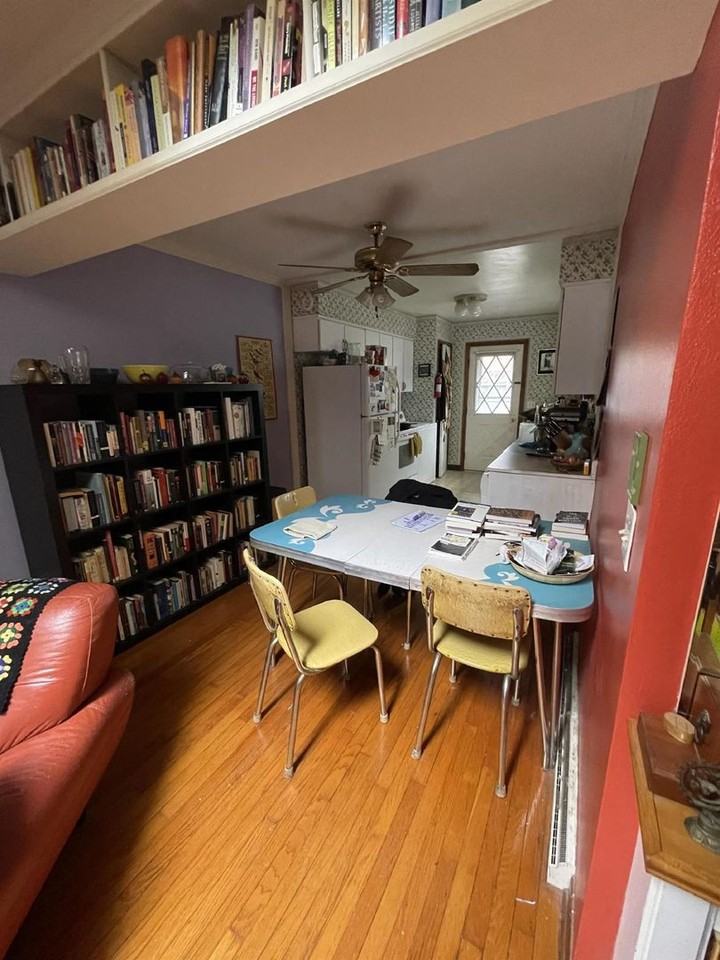 1904 E Maxwell Ln - Photo 4 of 17