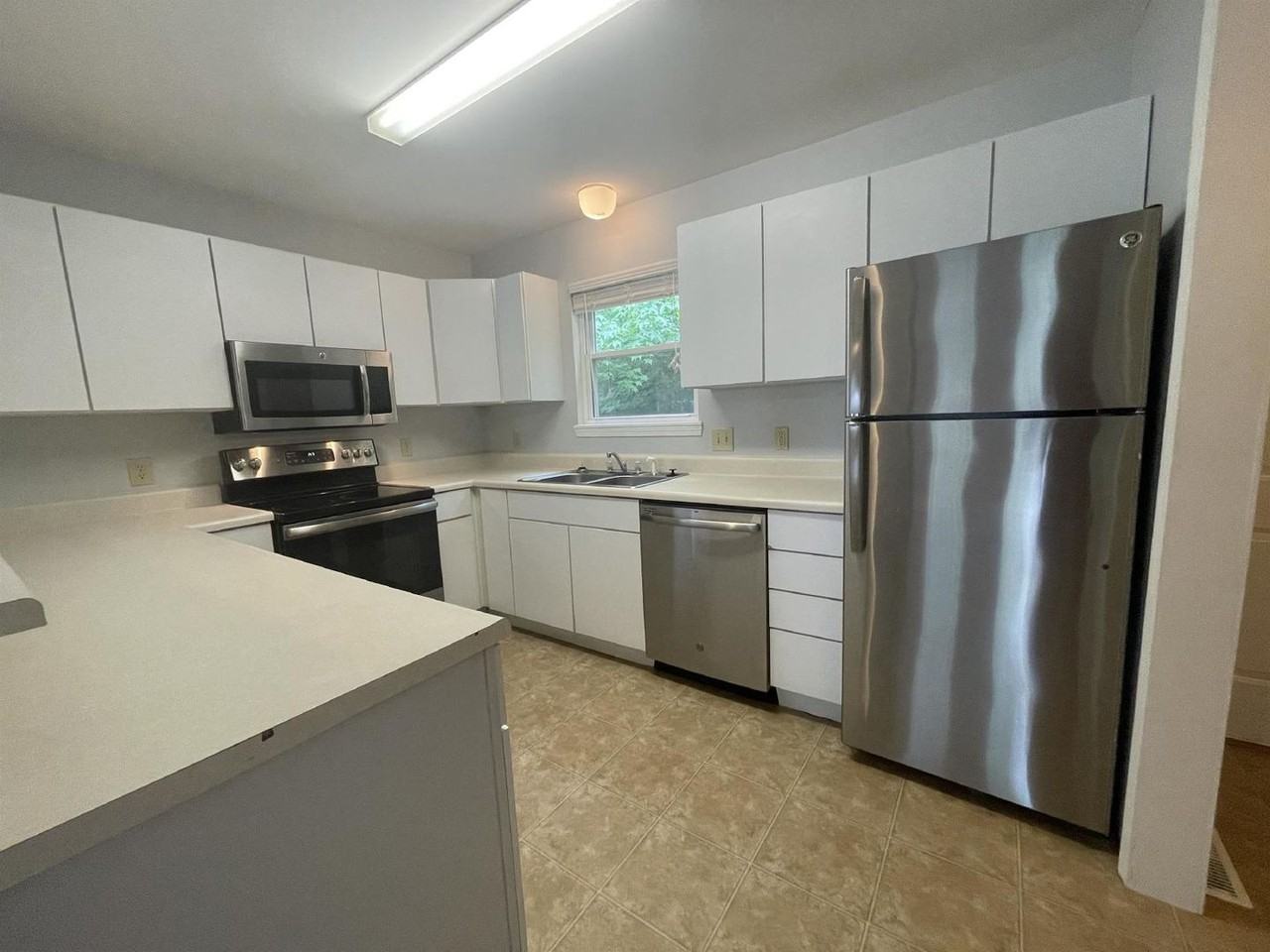 305 S Mitchell St - Photo 6 of 23