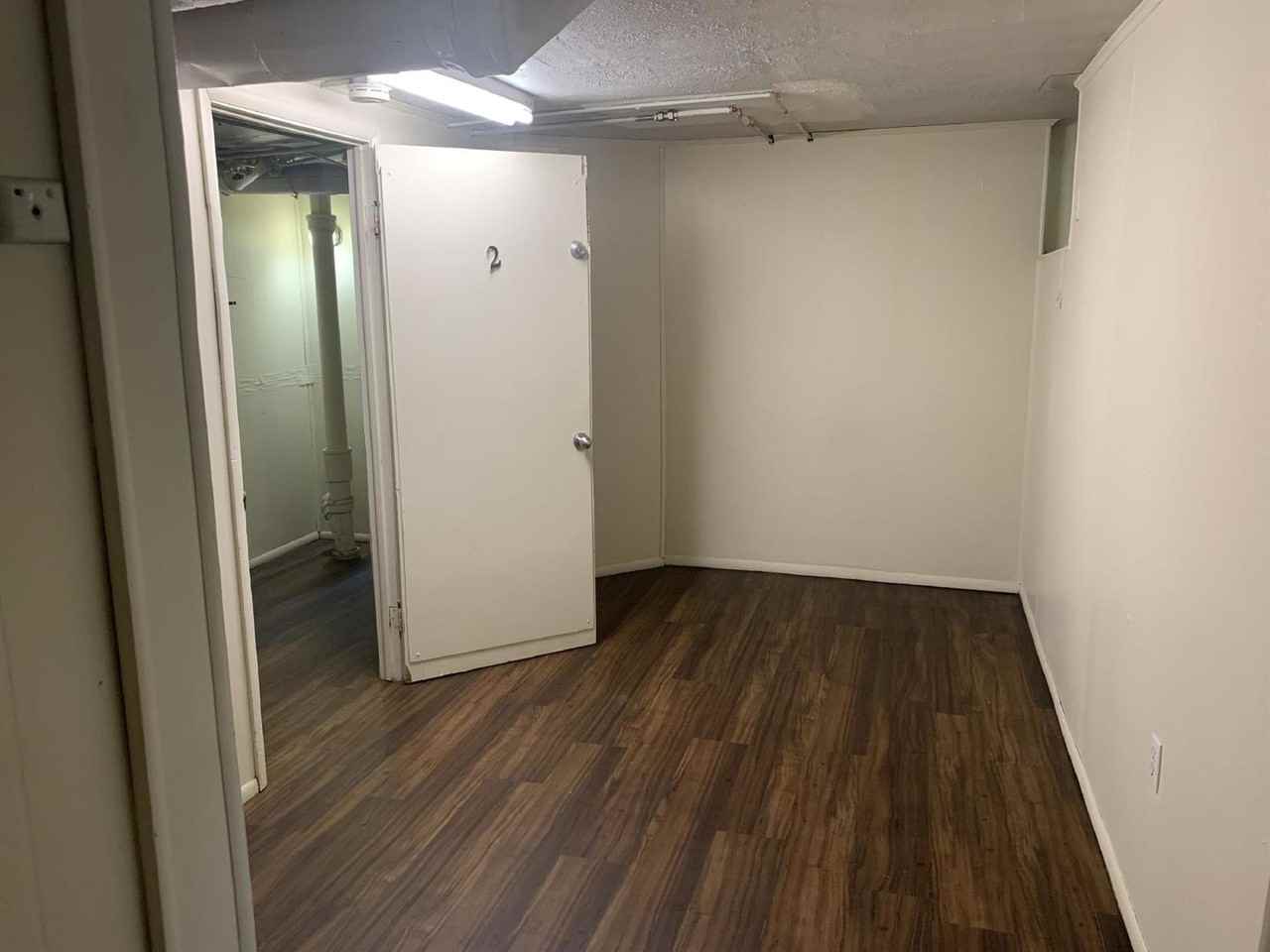 320 N Lincoln St - Photo 6 of 47
