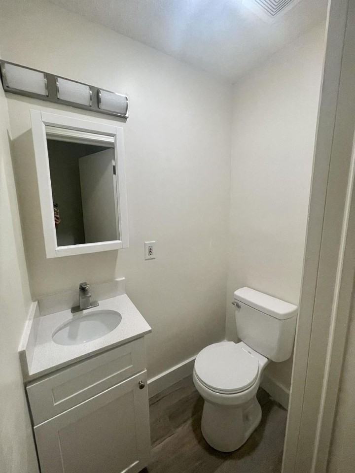 403 N Indiana Ave - Photo 5 of 27