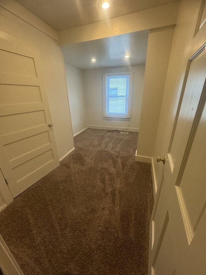 414 S Mitchell St - Photo 5 of 21