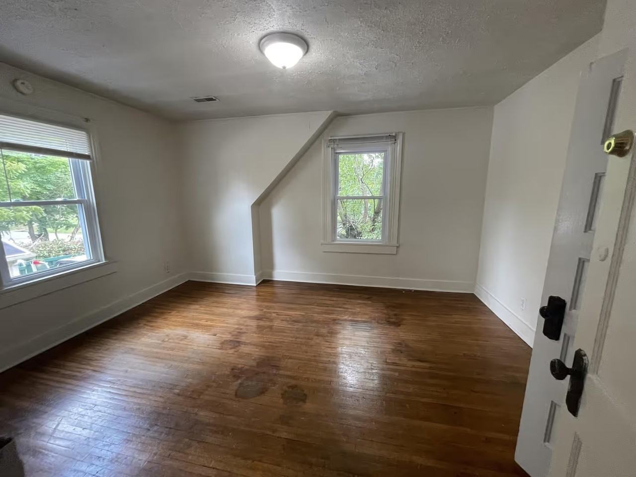 414 S Mitchell St - Photo 6 of 21