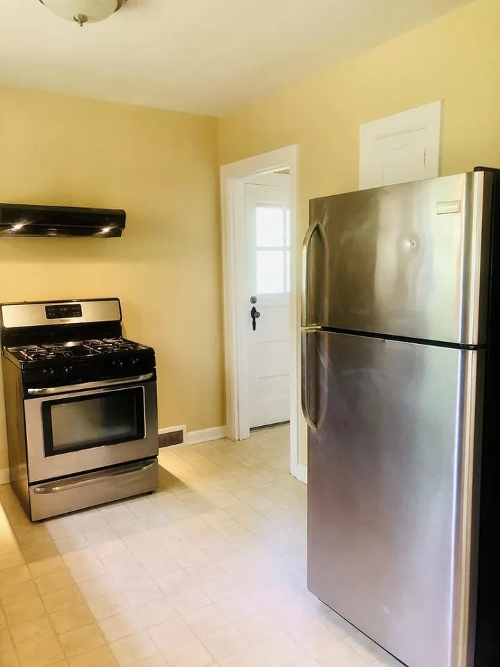 510 S Mitchell St - Photo 3 of 22