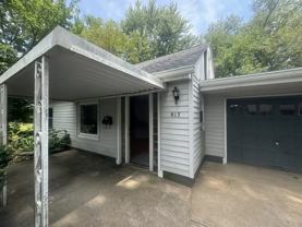817 S Henderson St - Photo 1 of 1