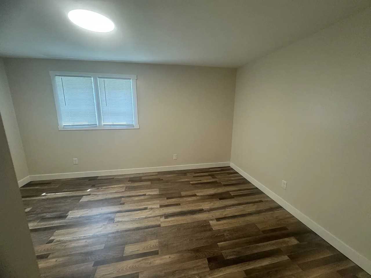 817 S Henderson St - Photo 3 of 50