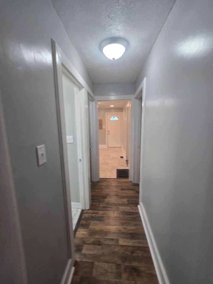 1314 W 26th St - Photo 5 of 8