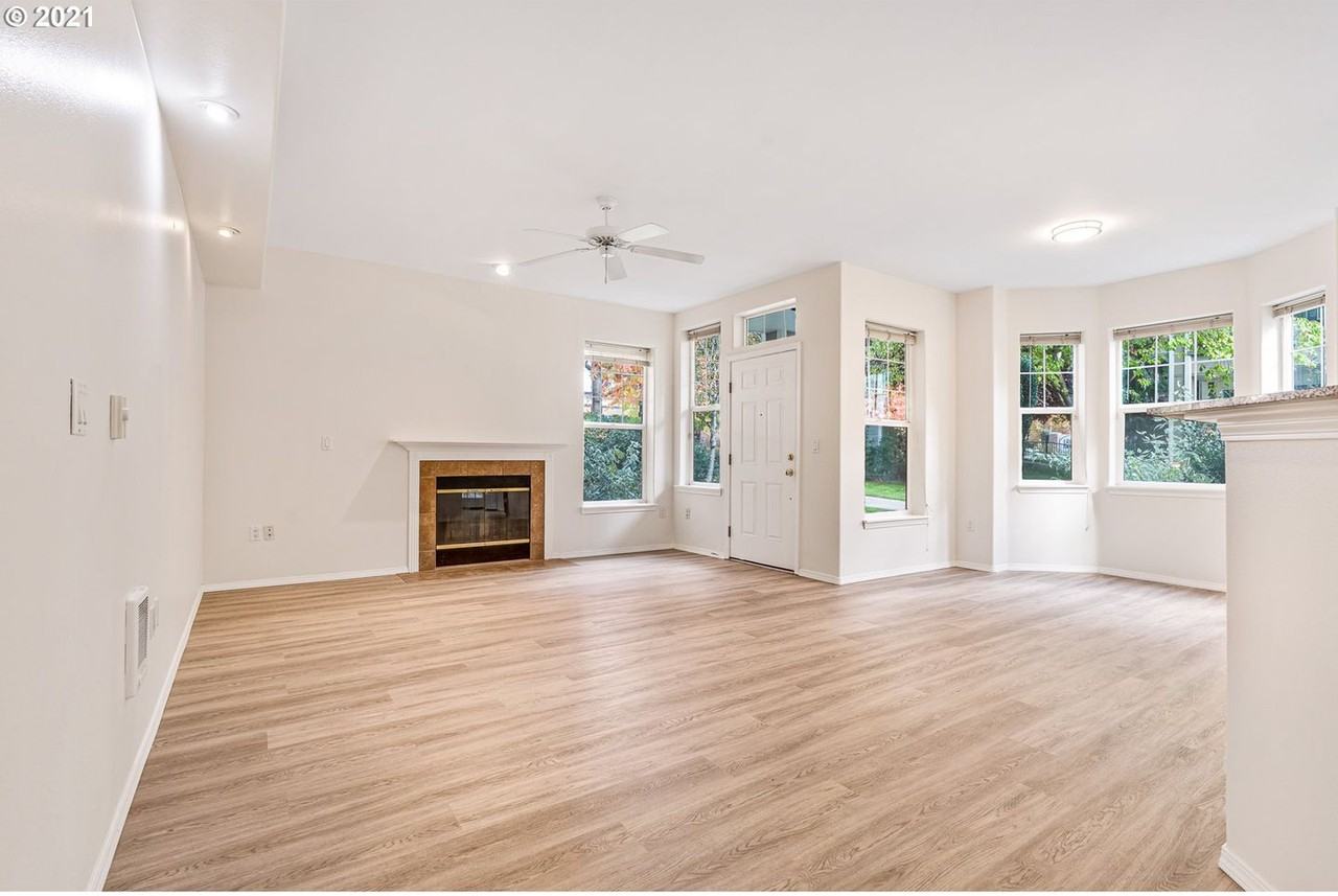 1280 Ne 63rd Way - Photo 4 of 21
