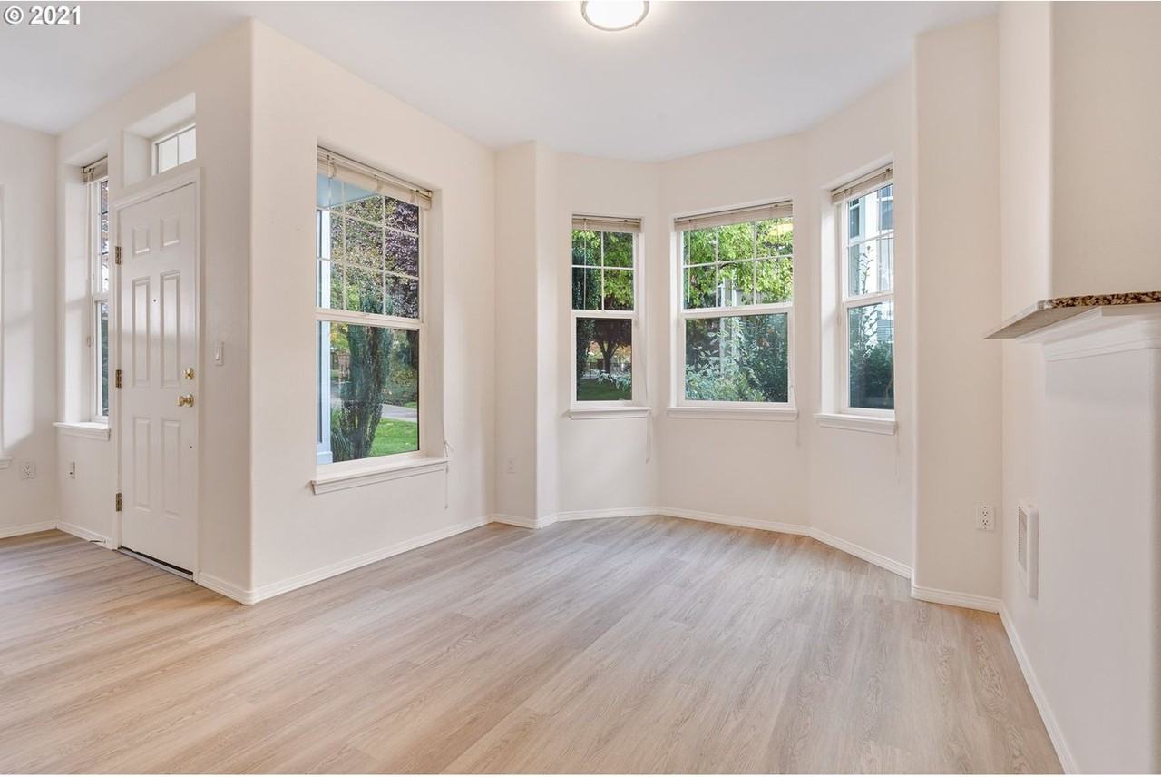 1280 Ne 63rd Way - Photo 6 of 21