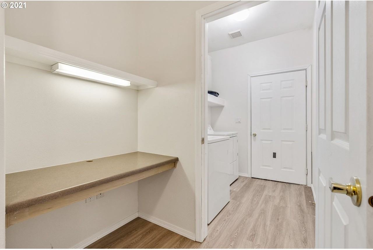 1280 Ne 63rd Way - Photo 7 of 21