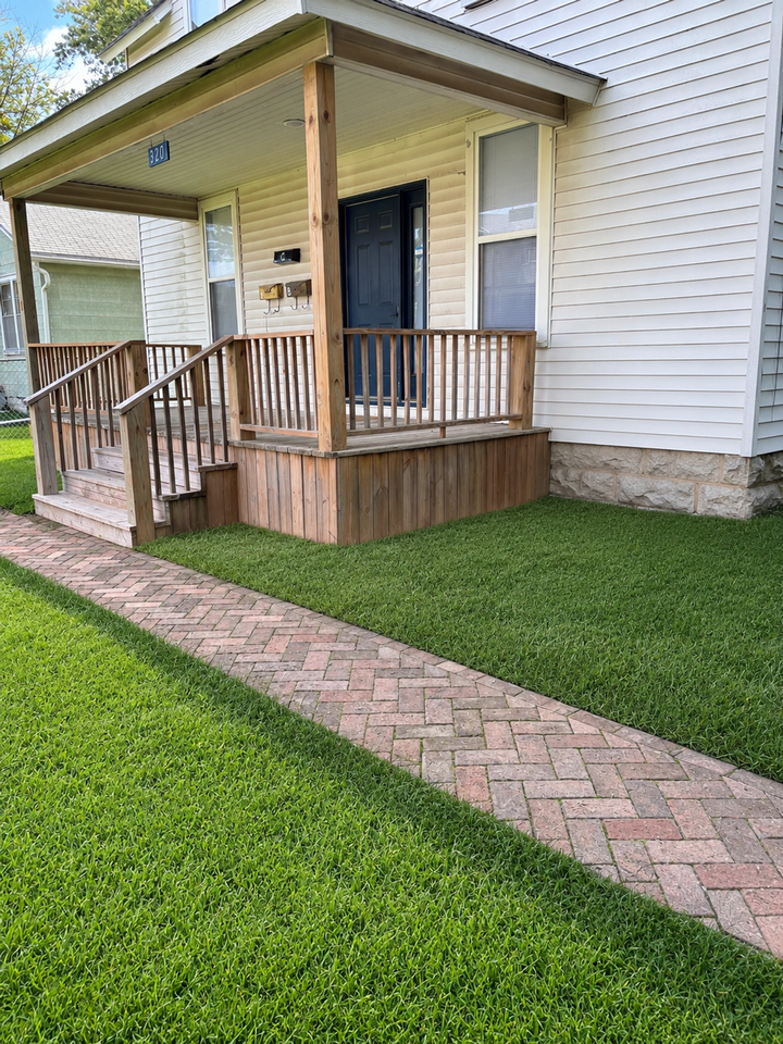 320 S Florence - Triplex - Photo 3 of 5