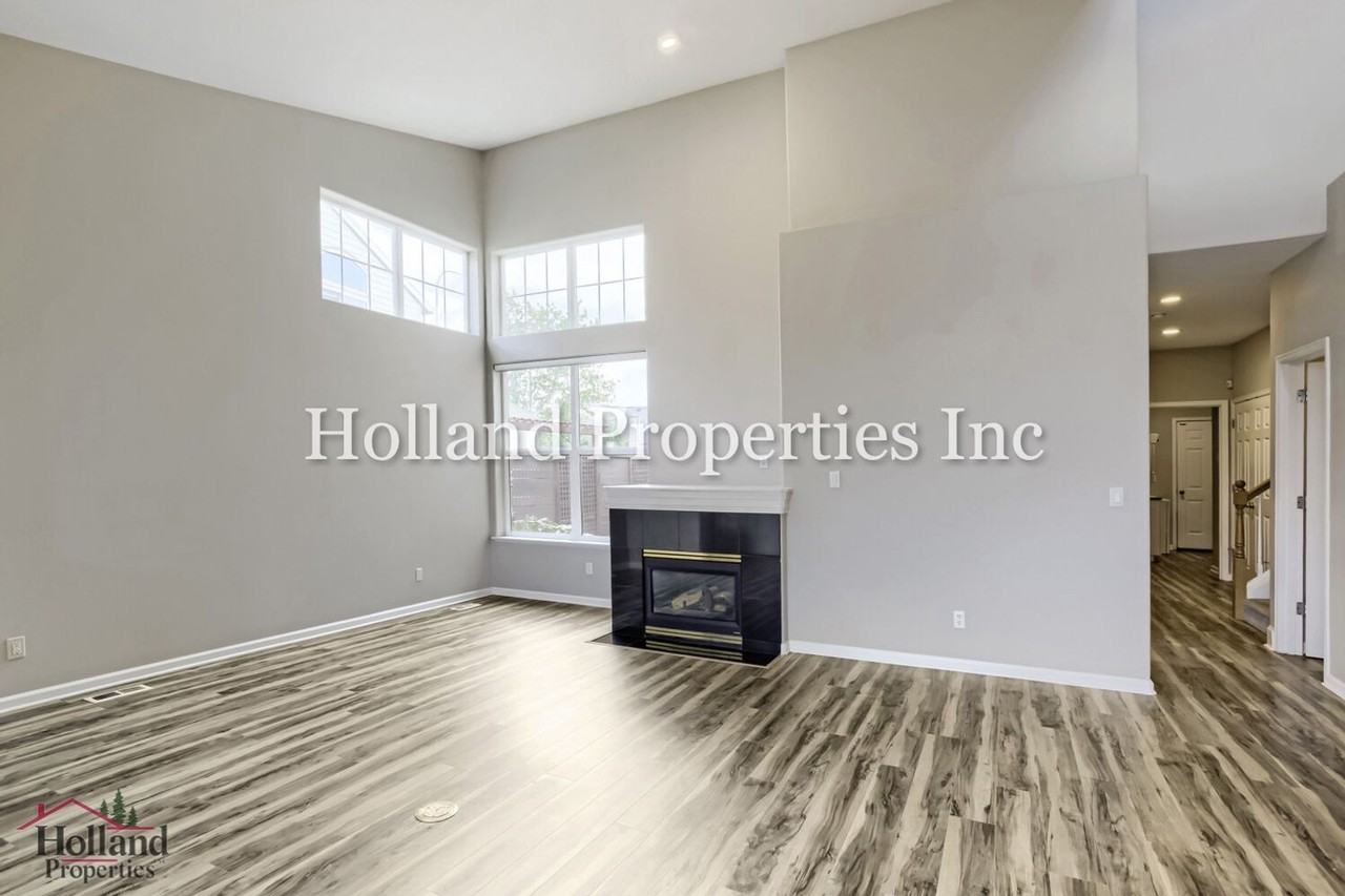 4914 Nw Huserik Dr - Photo 5 of 29