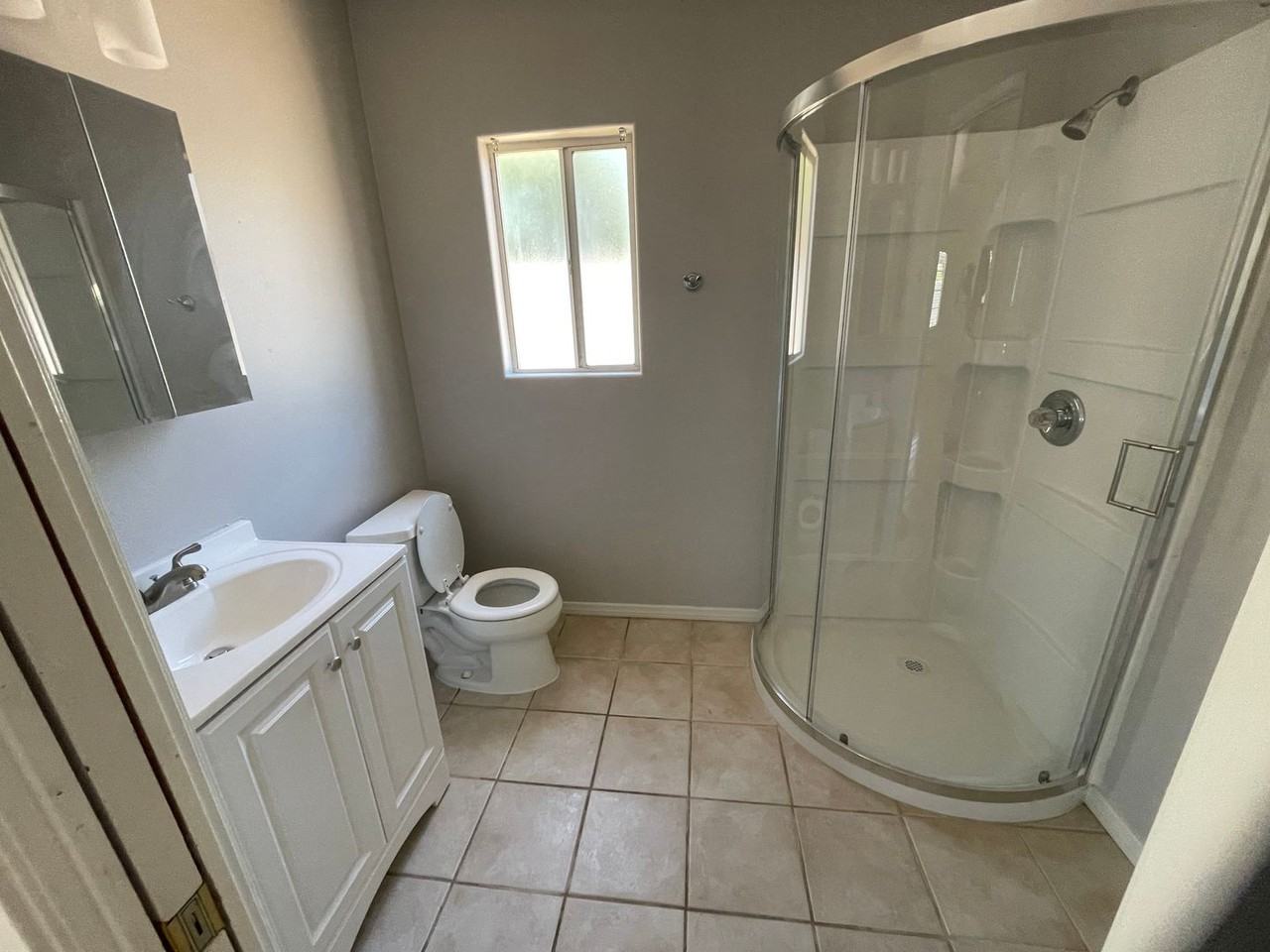 810 Campus Ave #2 - Photo 6 of 11