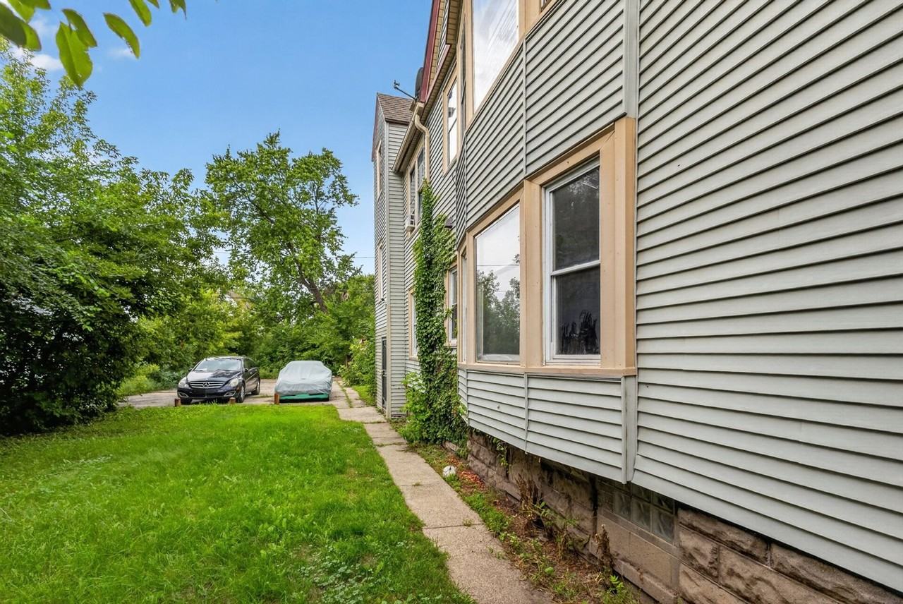 2335 N 16th St - Photo 5 of 26