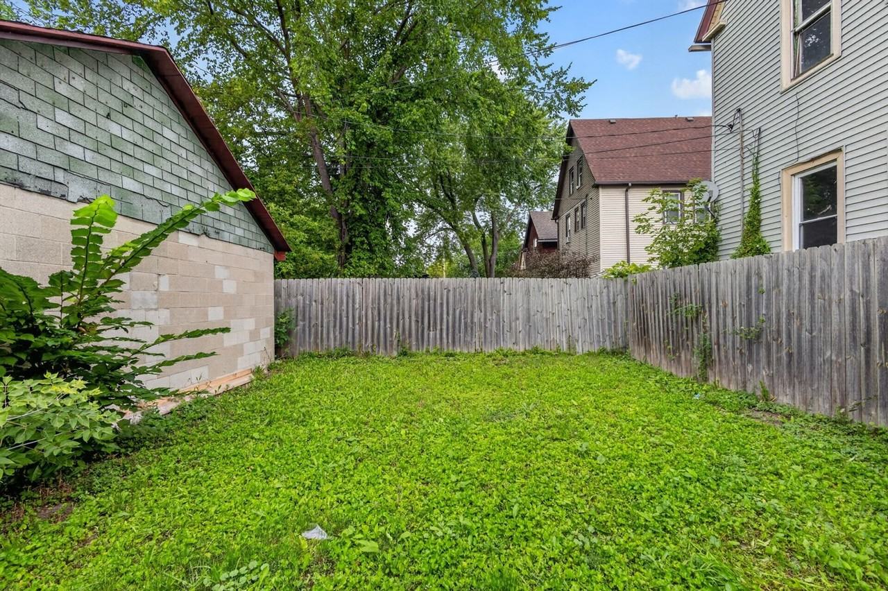 2335 N 16th St - Photo 6 of 26