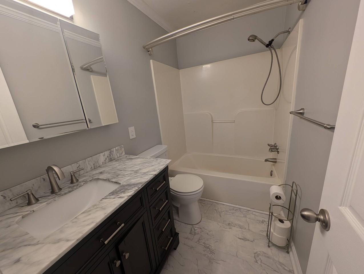 747 Phelps And Workman Rd #1 - Photo 5 of 11