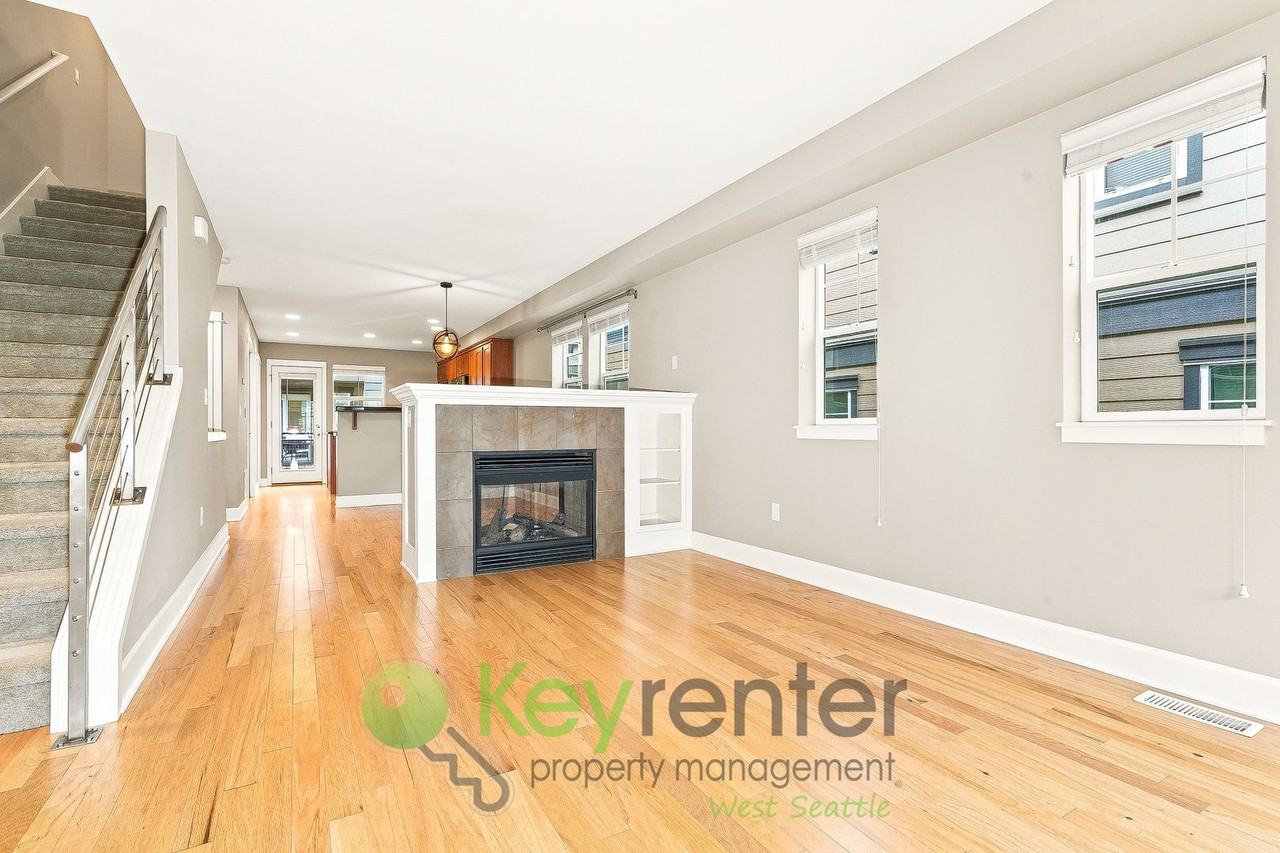 7116 27th Ave Sw - Photo 3 of 28