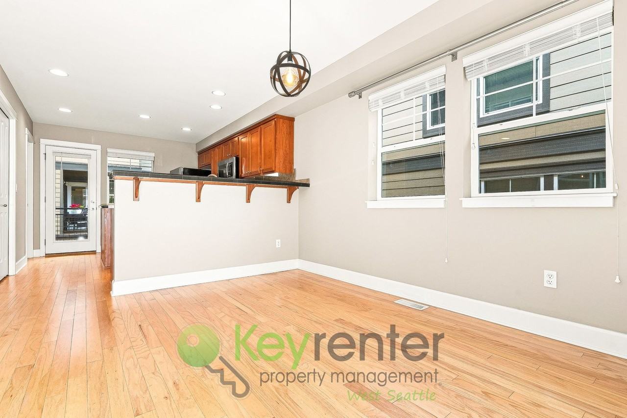 7116 27th Ave Sw - Photo 6 of 28
