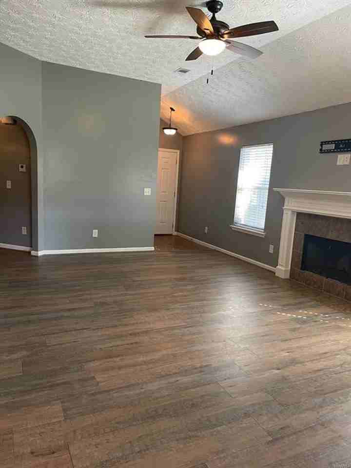 1667 Buena Vista Blvd - Photo 4 of 9