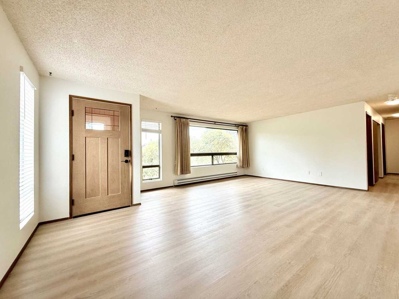 218 108th St Se - Photo 5 of 15