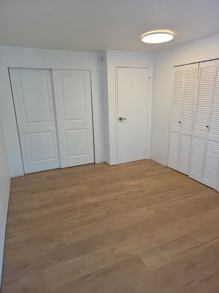 2315 Wilson Ave - Photo 6 of 13