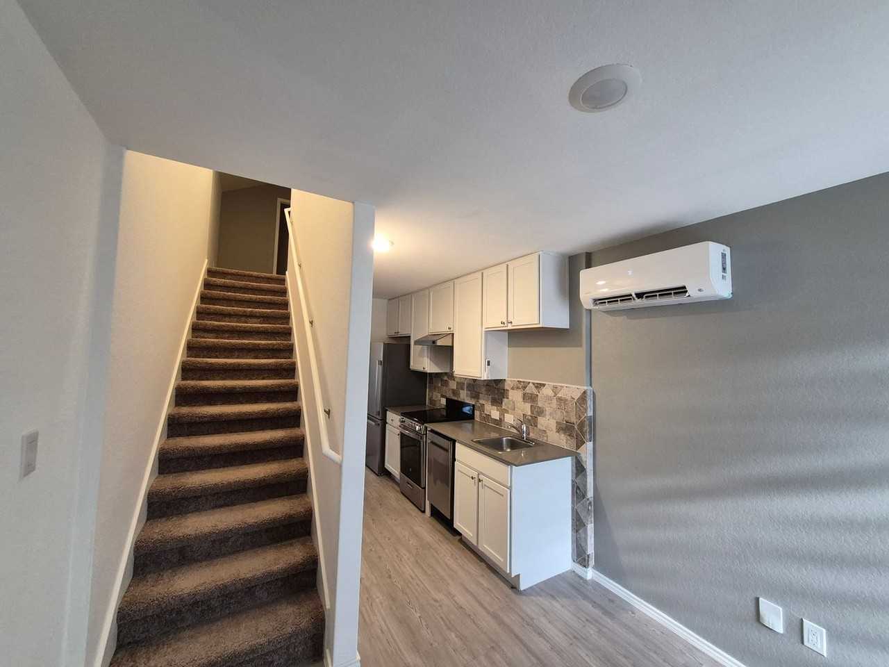 6930 Elm Cv - Photo 2 of 17
