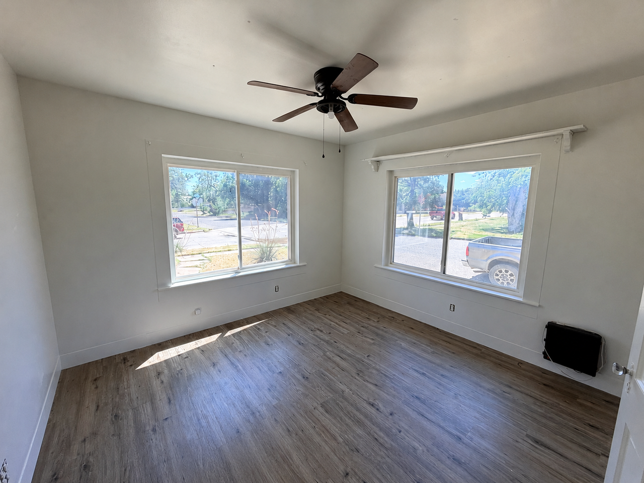 201 N Jefferson St - Photo 7 of 9