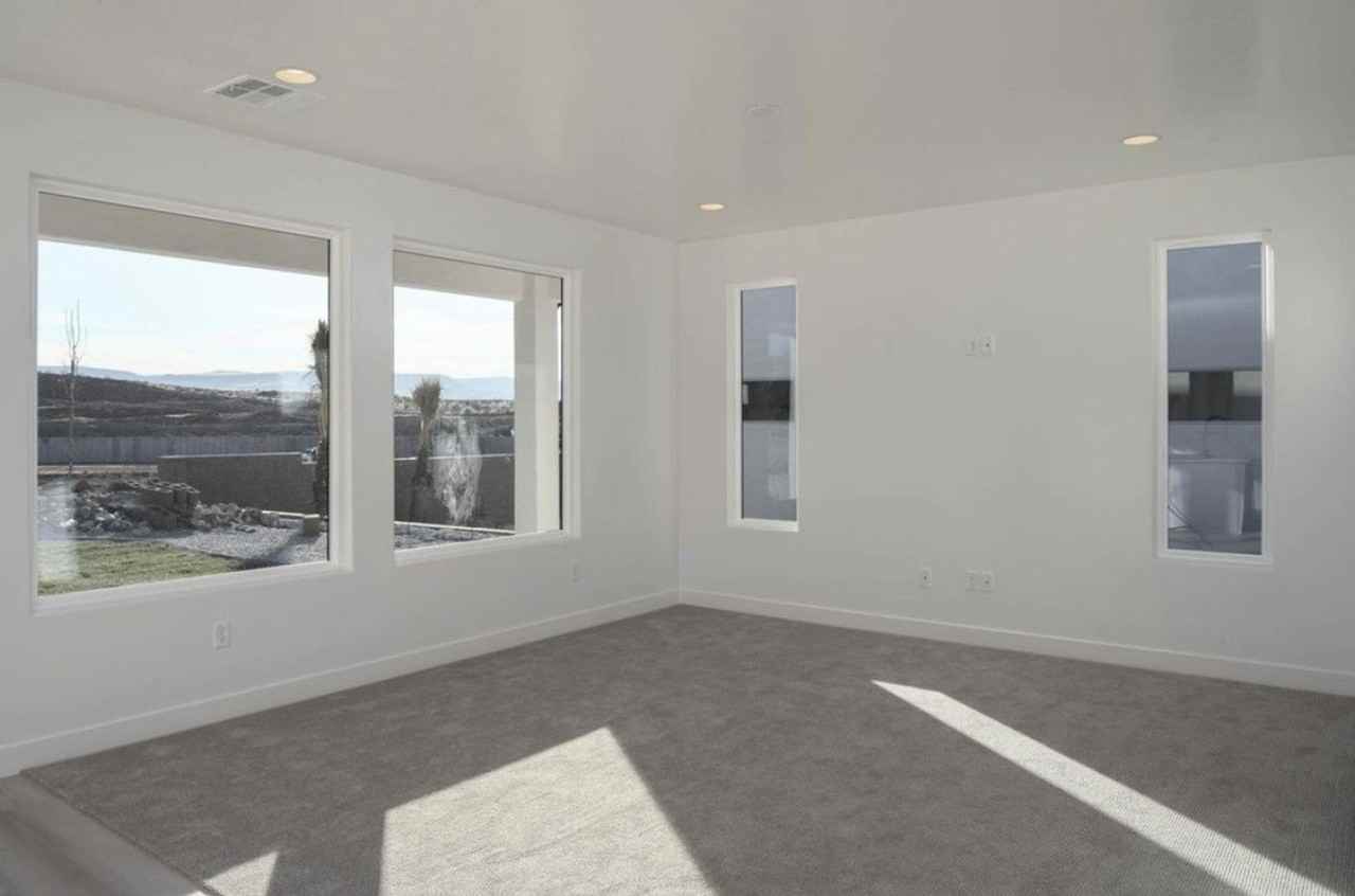 2952 E Lavatera Dr - Photo 5 of 18