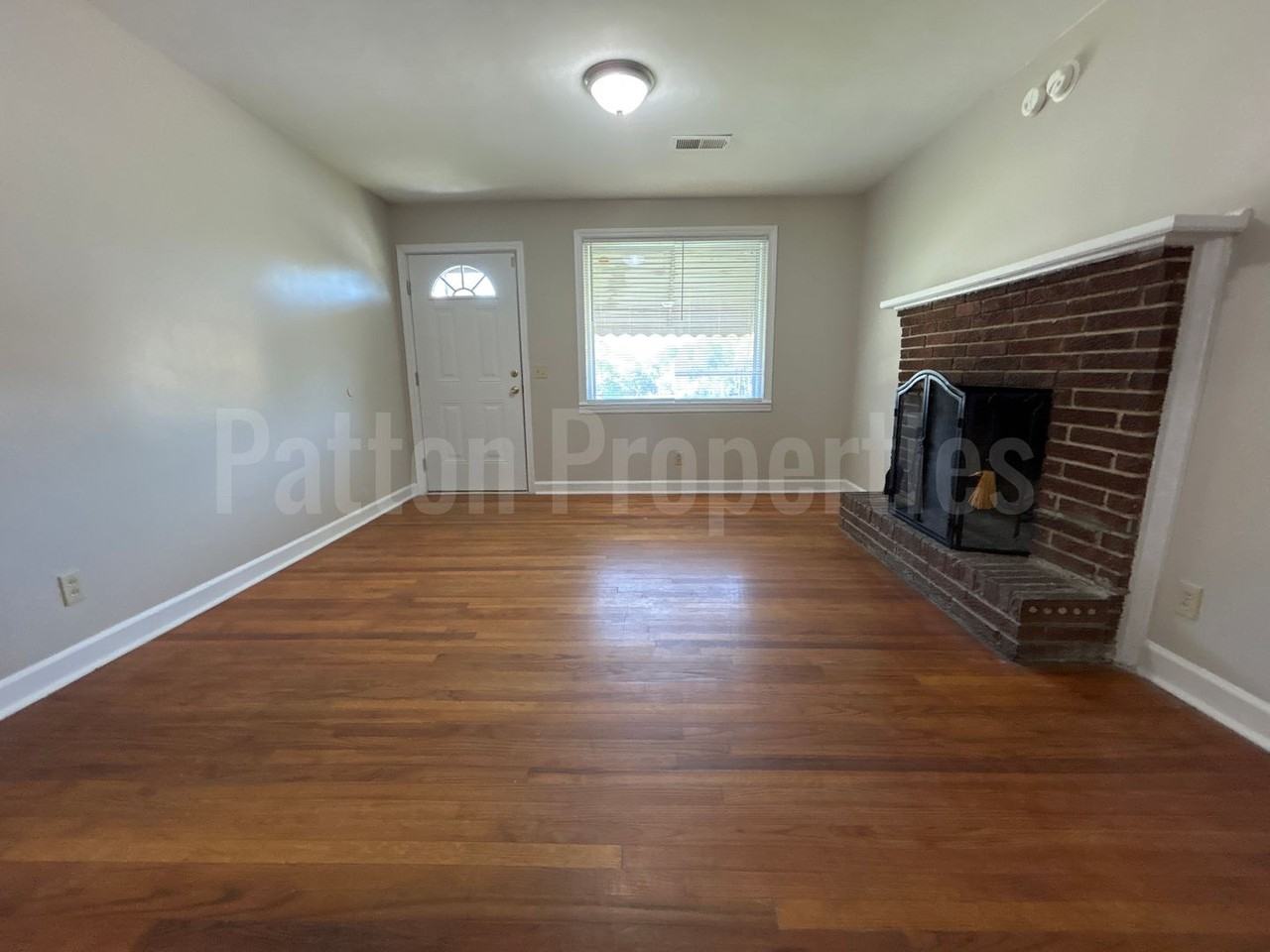 1700 Broadland Ave - Photo 4 of 22