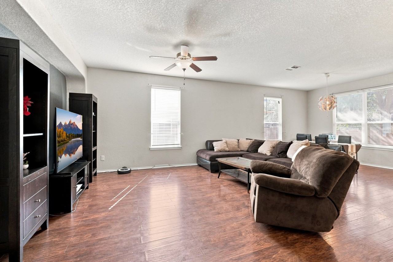 4426 Semora Oak - Photo 5 of 29