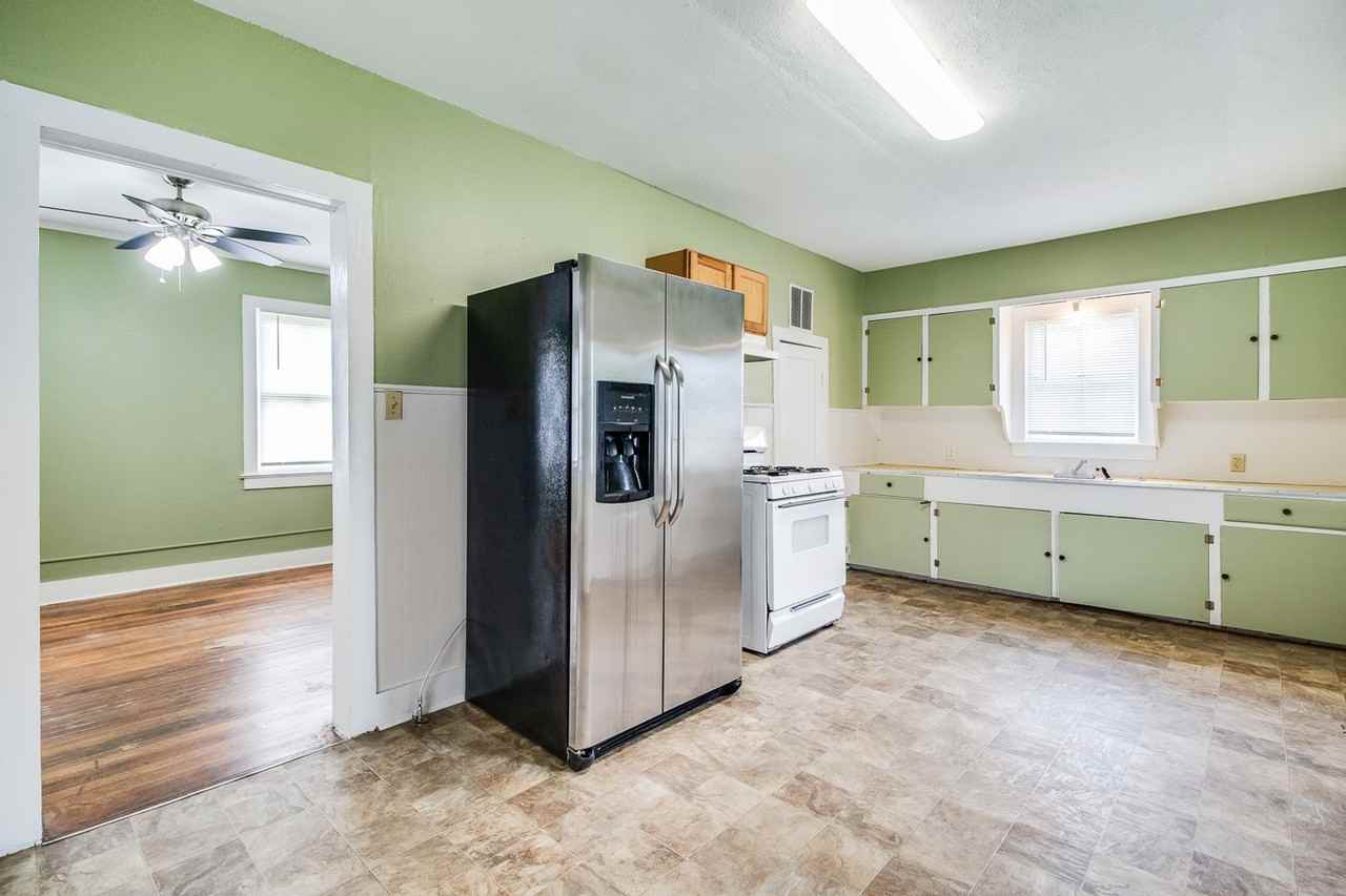 505 E Main St - Photo 7 of 15