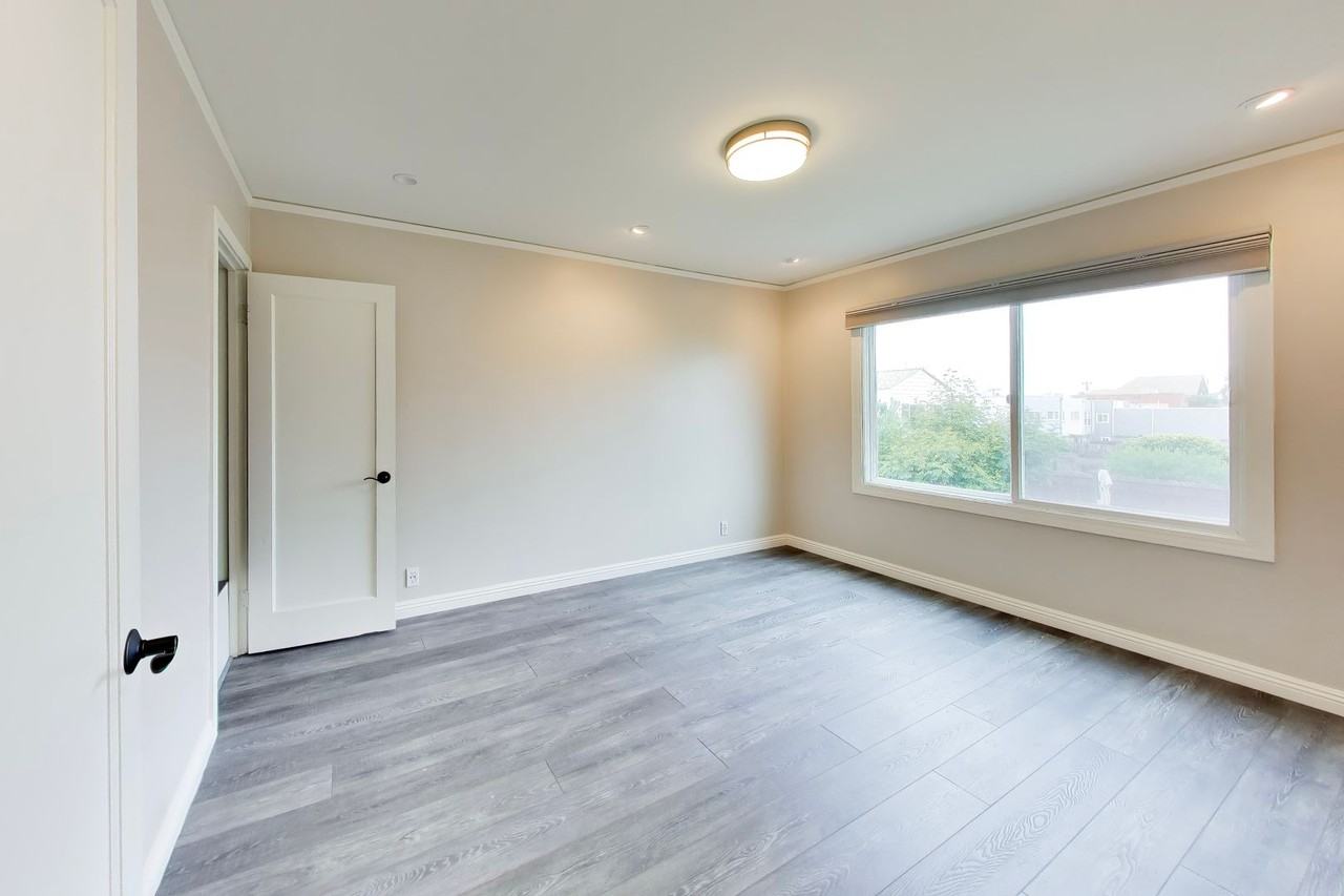 4024 Lawton St - Photo 2 of 46