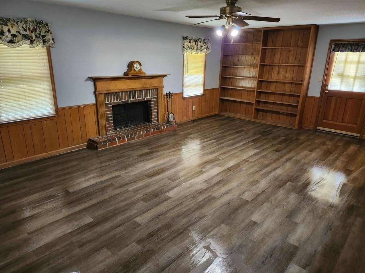 6067 Browntown Rd - Photo 3 of 17