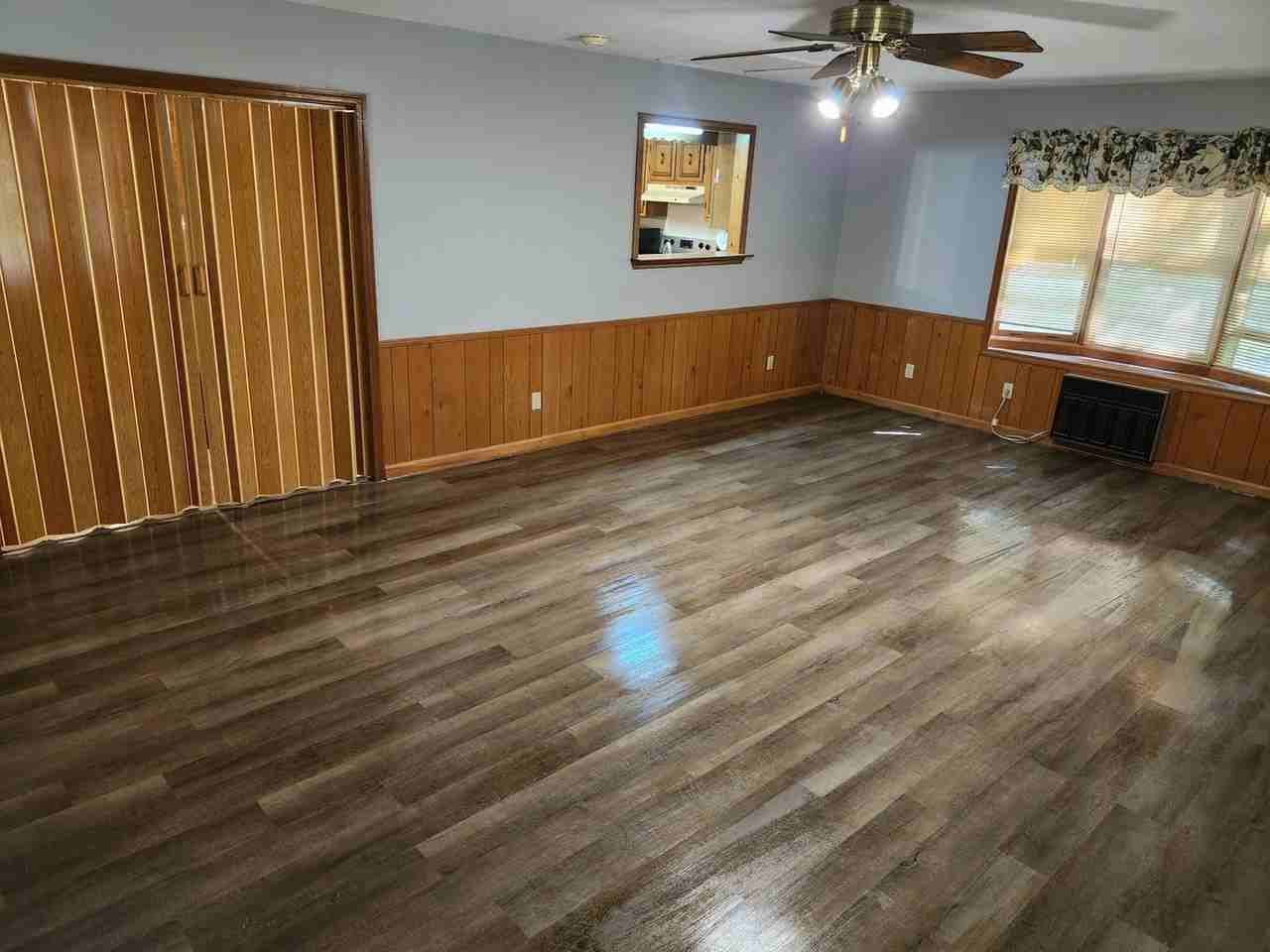 6067 Browntown Rd - Photo 4 of 17