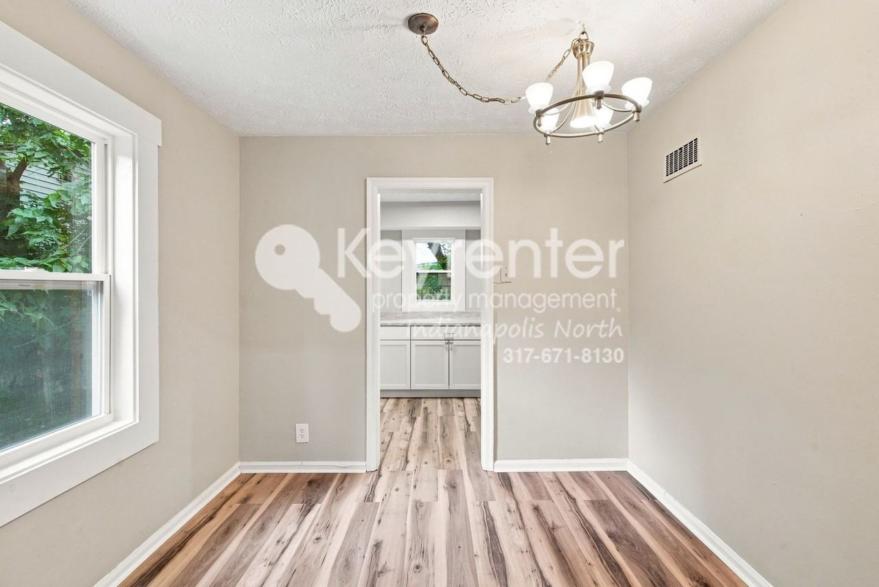 4006 Millersville Dr - Photo 3 of 8
