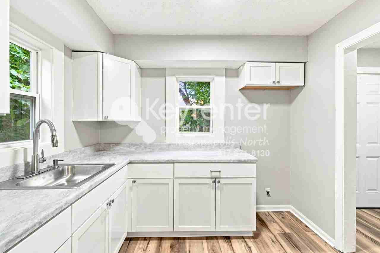 4006 Millersville Dr - Photo 4 of 8