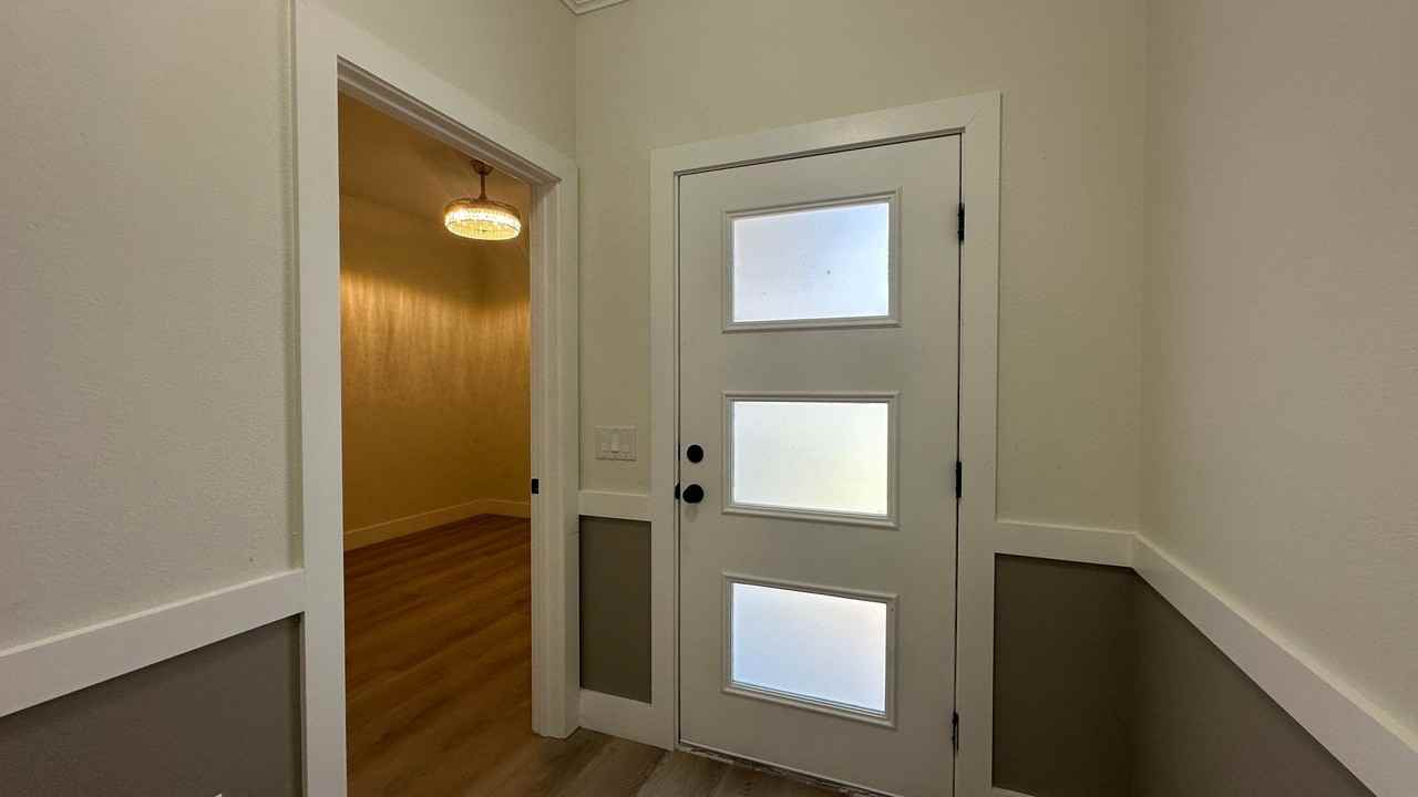 3507 W Jefferson St - Photo 2 of 37