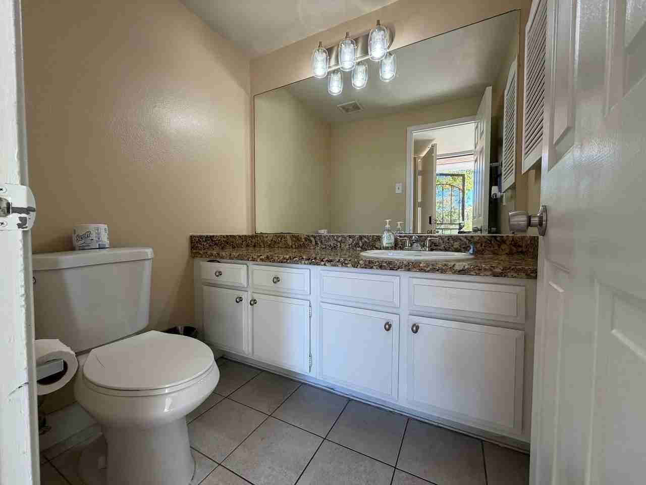 570 Willow Green Dr - Photo 4 of 20