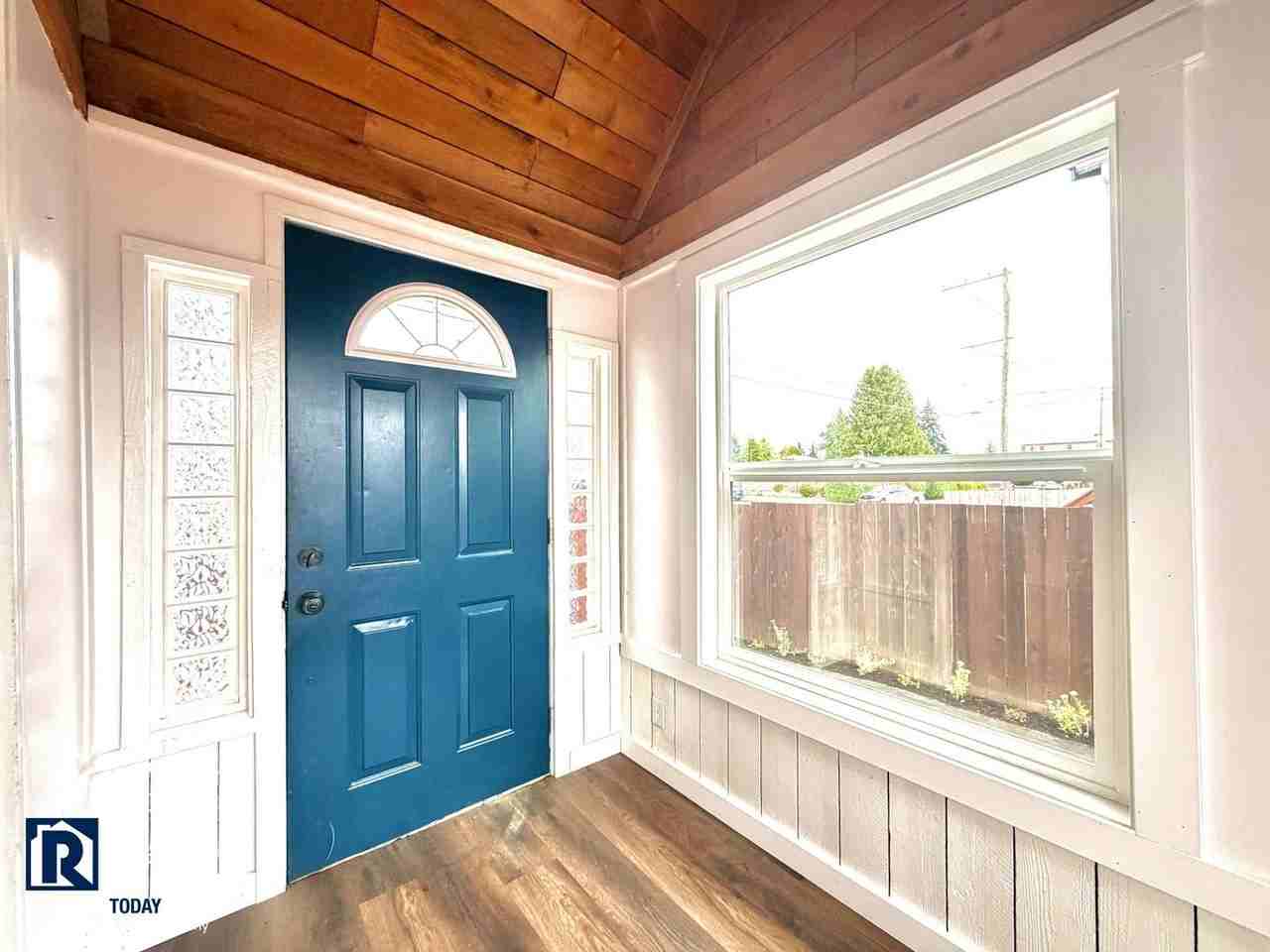 860 S 68th St - Photo 3 of 28
