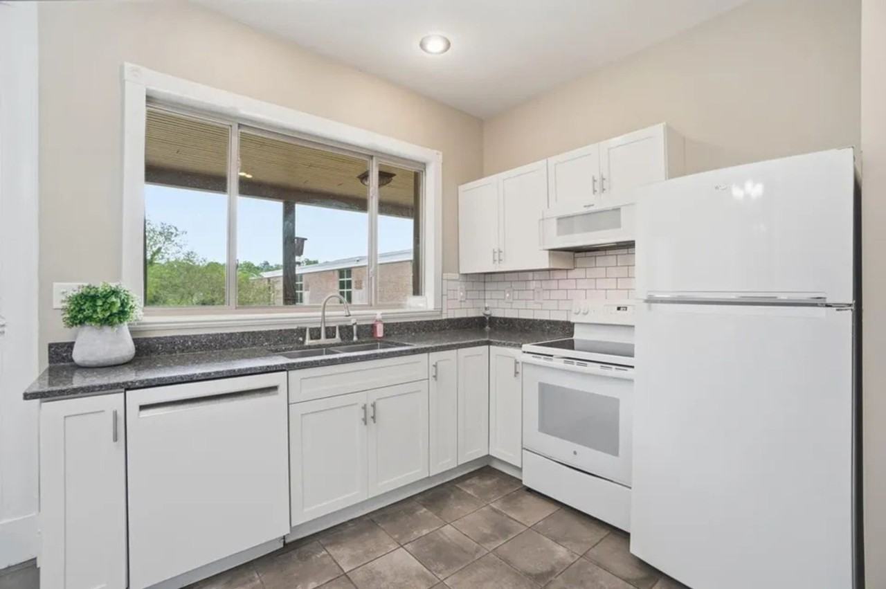516 Grandview Ave - Photo 4 of 49