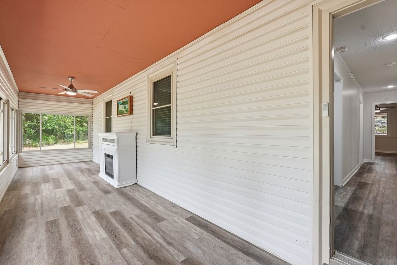 3202 Highway 290 - Photo 4 of 30