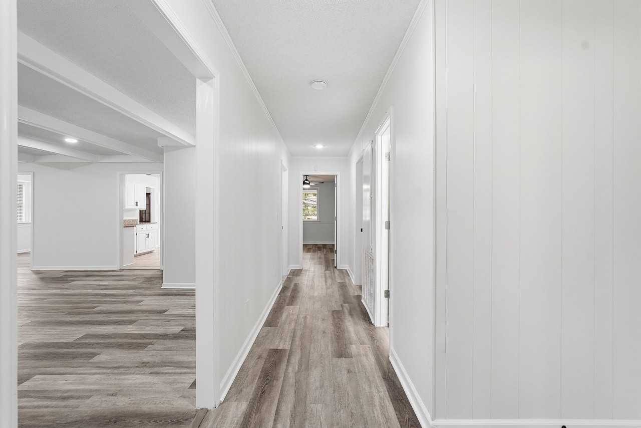 3202 Highway 290 - Photo 6 of 30