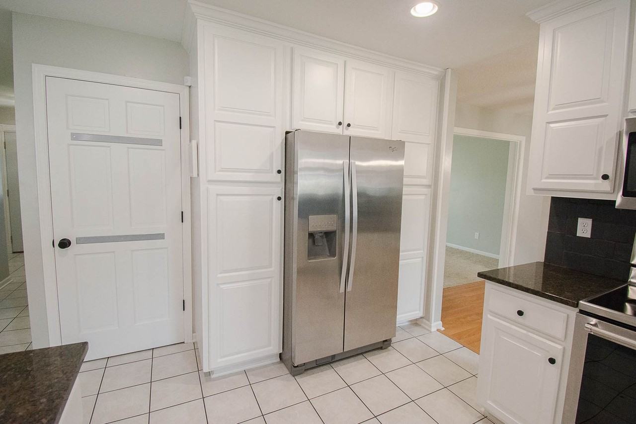 819 3 1/2 Ave Nw - Photo 6 of 37