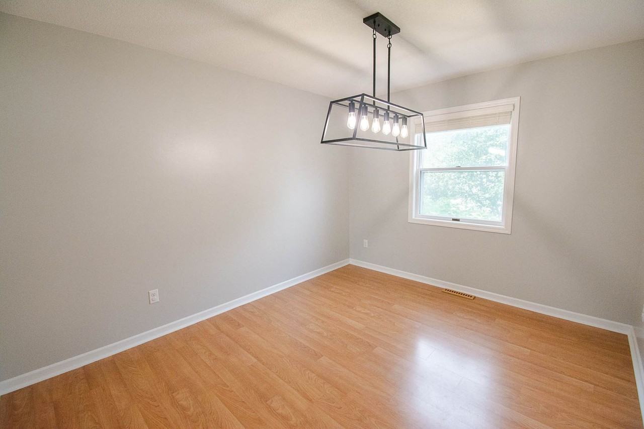 819 3 1/2 Ave Nw - Photo 7 of 37