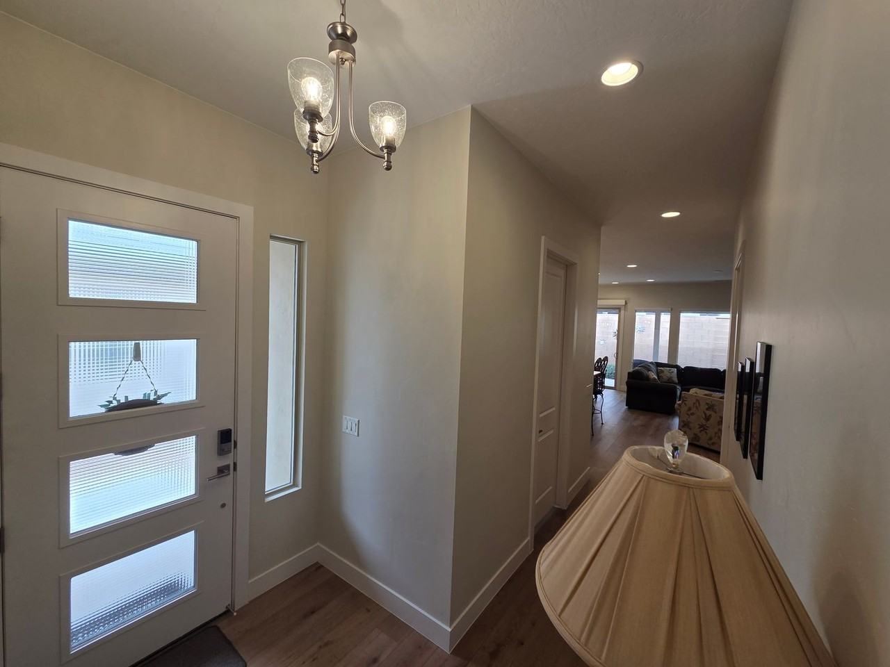 1212 W Hopewell Dr - Photo 4 of 28